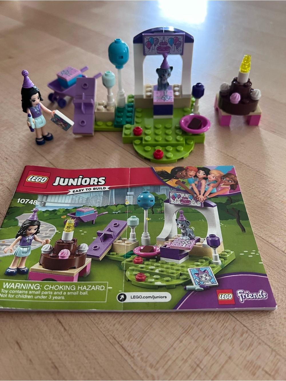 LEGO Juniors Emma’s Pet Party Playset - retired set